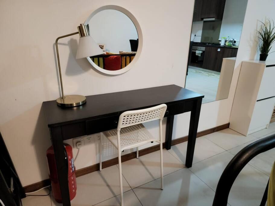 Deluxe Seaview Suite Twin Bed By The Only Bnb Tanjung Tokong Buitenkant foto