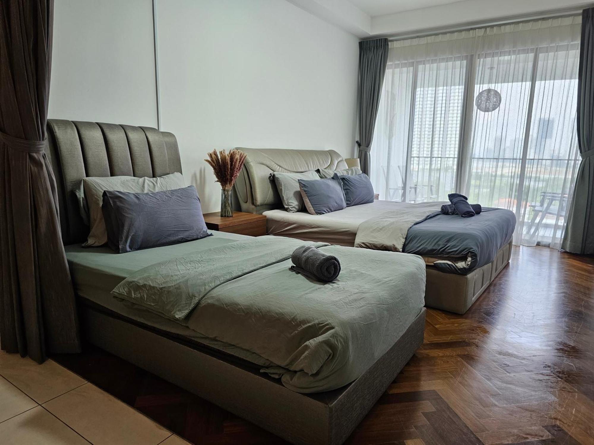 Deluxe Seaview Suite Twin Bed By The Only Bnb Tanjung Tokong Buitenkant foto